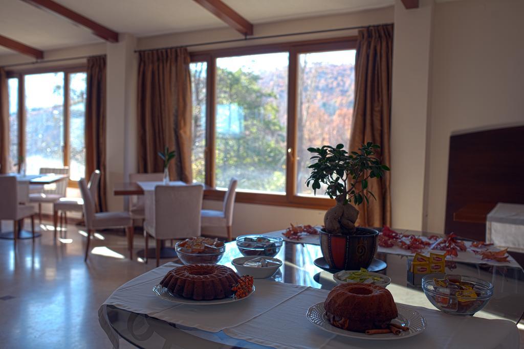 Hotel Veltsi Lerin Kültér fotó